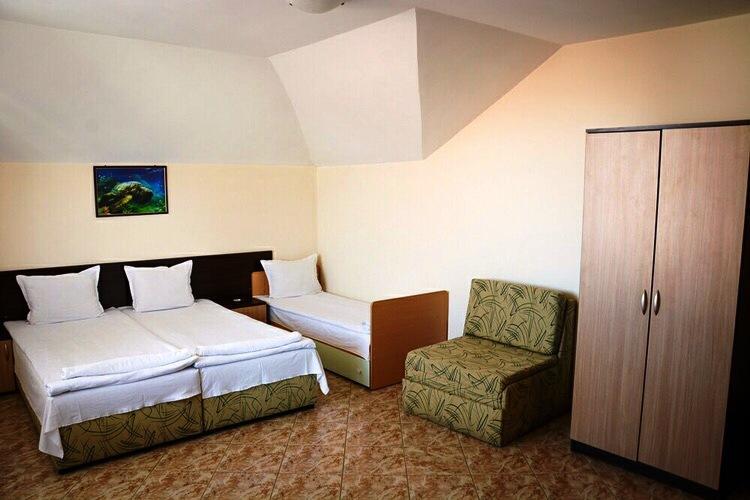 Guest House Jumbo Ахелой Екстериор снимка