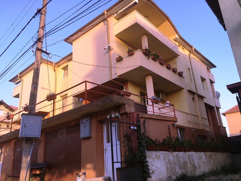 Guest House Jumbo Ахелой Екстериор снимка